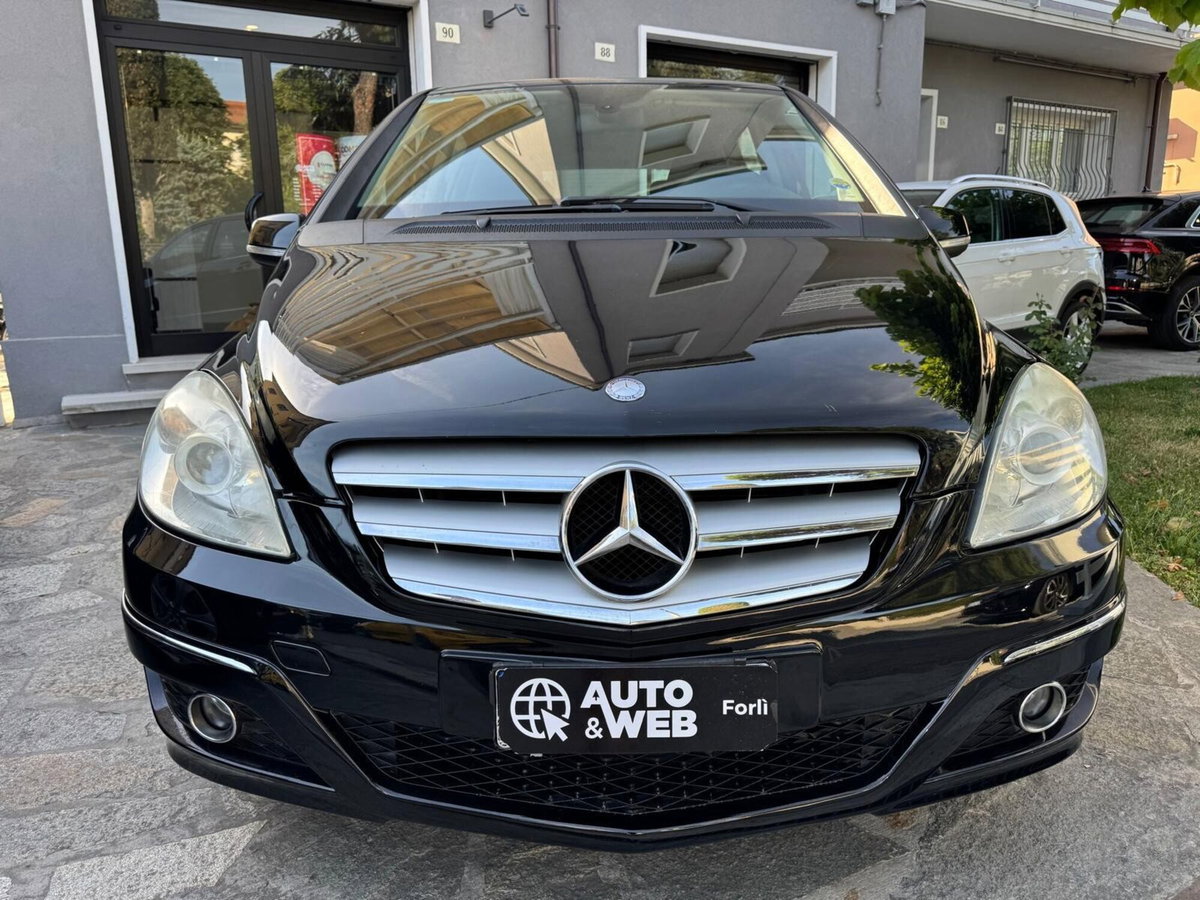 Mercedes-Benz Classe B 180 NGT BlueEFFICIENCY Chrome (4)