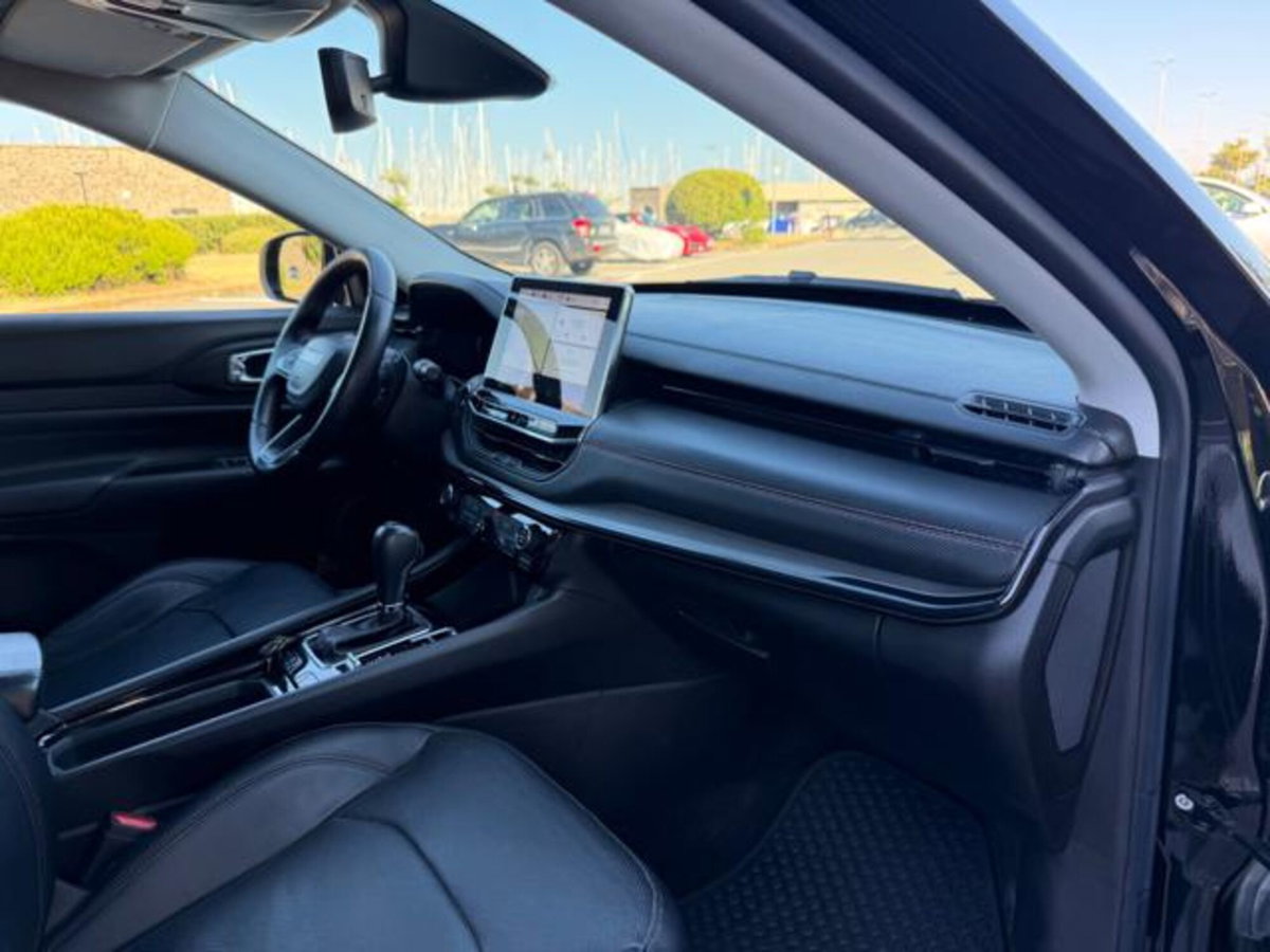 Jeep Compass 1.3 T4 240CV PHEV AT6 4xe Upland (18)