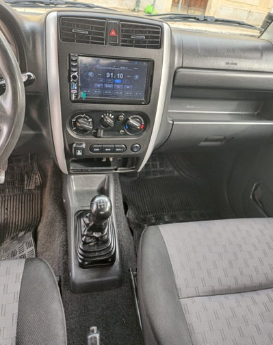 Suzuki Jimny 1.5 DDiS cat 4WD JLX Più (11)