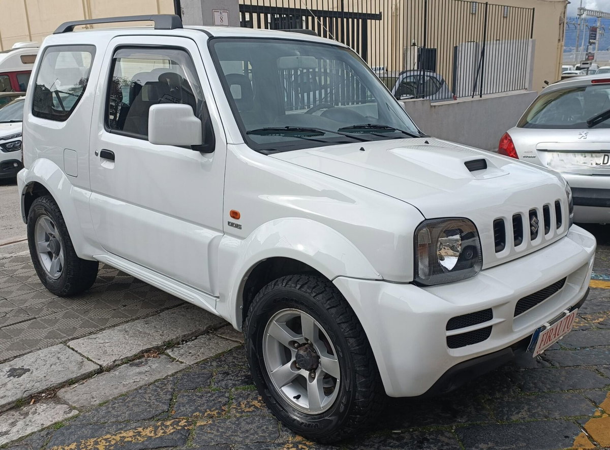 Suzuki Jimny 1.5 DDiS cat 4WD JLX Più (2)