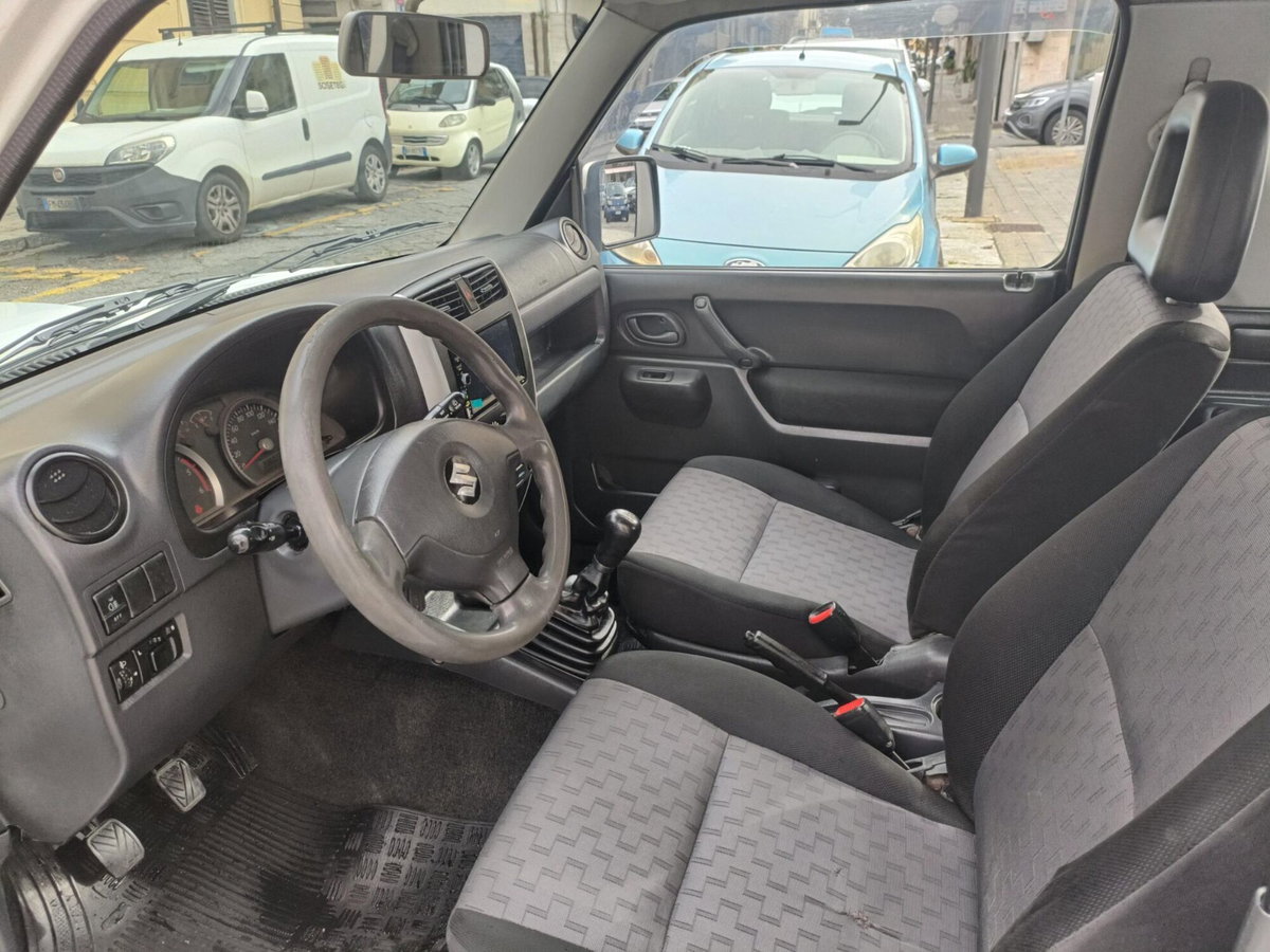 Suzuki Jimny 1.5 DDiS cat 4WD JLX Più (8)