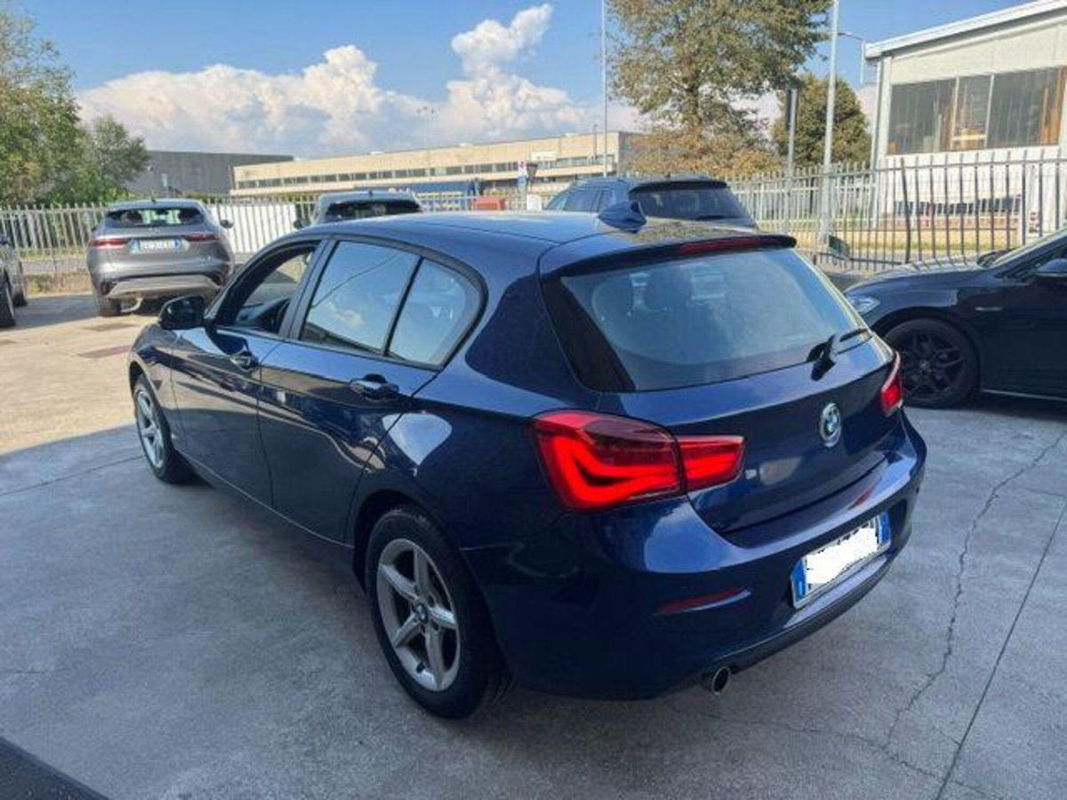 BMW Serie 1 116d 2.0 116CV cat 5 porte Attiva DPF (8)