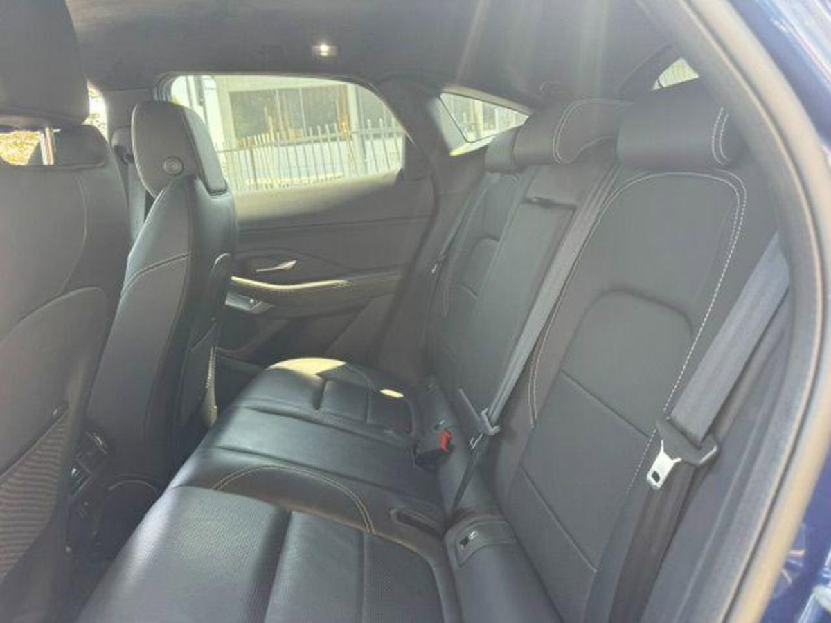 Jaguar E-Pace 2.0d i4 mhev R-Dynamic SE awd 163cv auto (11)