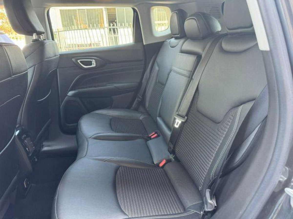 Jeep Compass 1.3 T4 190CV PHEV AT6 4xe Limited (11)