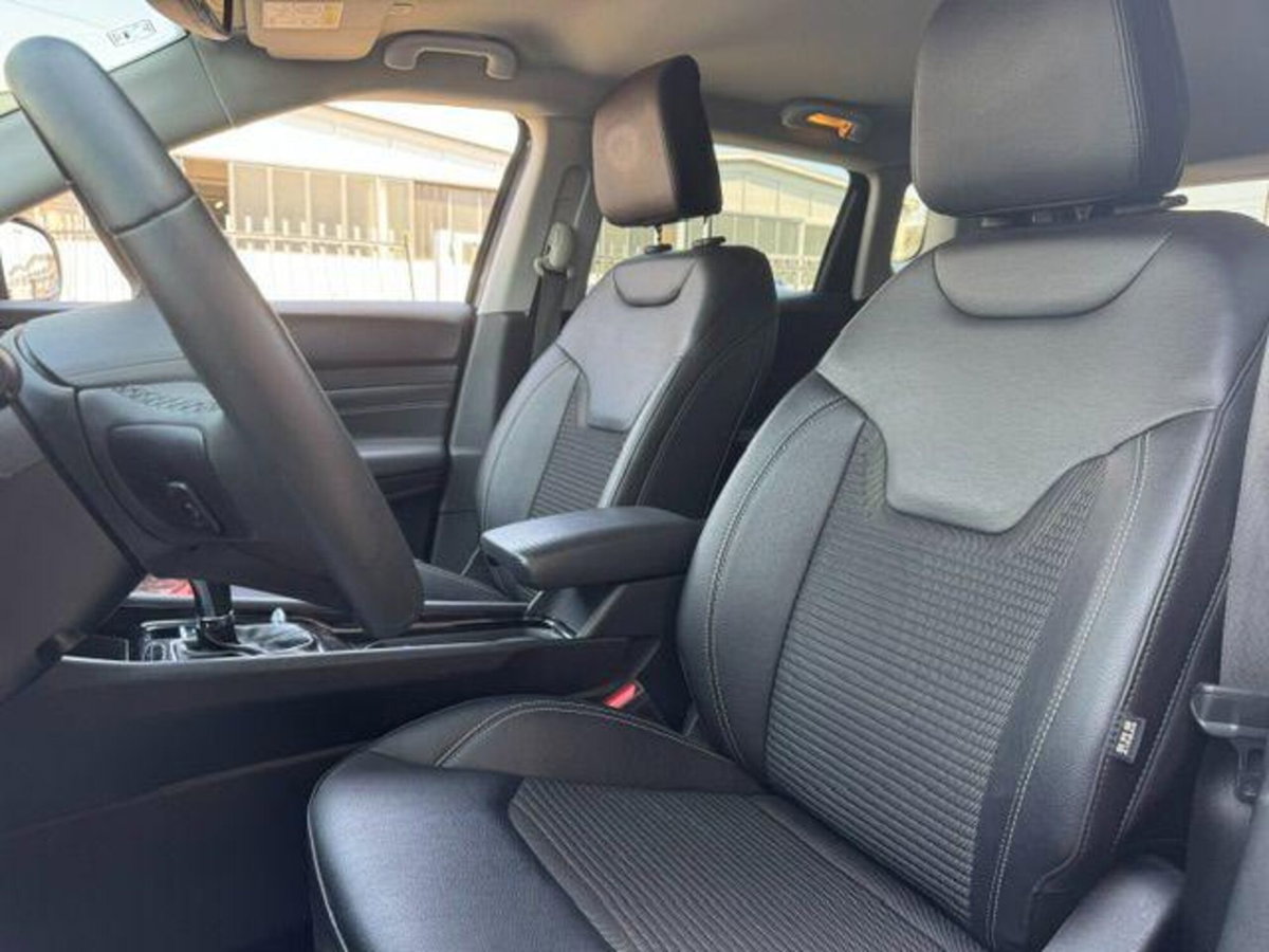 Jeep Compass 1.3 T4 190CV PHEV AT6 4xe Limited (16)