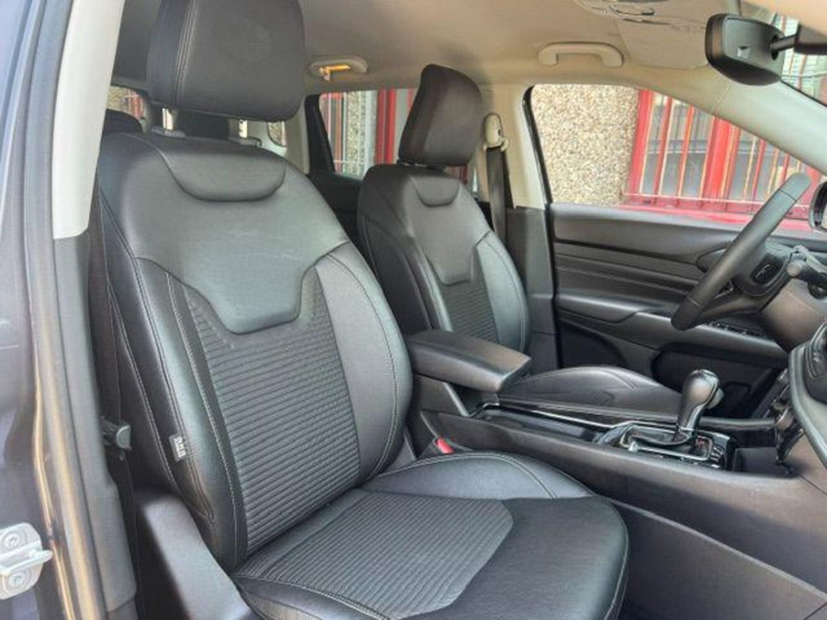 Jeep Compass 1.3 T4 190CV PHEV AT6 4xe Limited (18)