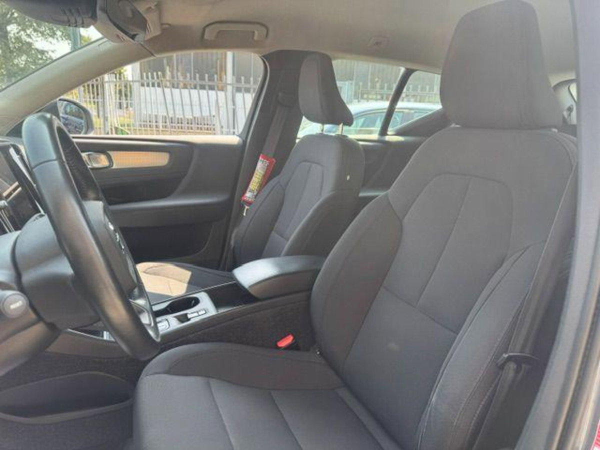 Volvo XC40 T4 Recharge Plug-in Hybrid Inscription Expression (13)