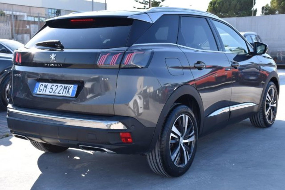 Peugeot 3008 BlueHDi 130 S&S EAT8 GT (4)