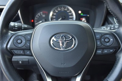 Toyota Corolla 1.8 Hybrid Business (13)