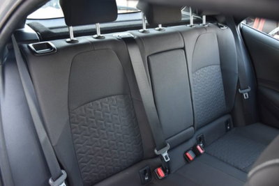 Toyota Corolla 1.8 Hybrid Business (17)