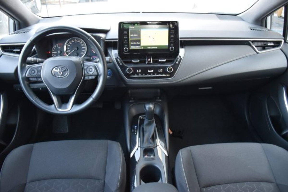 Toyota Corolla 1.8 Hybrid Business (7)