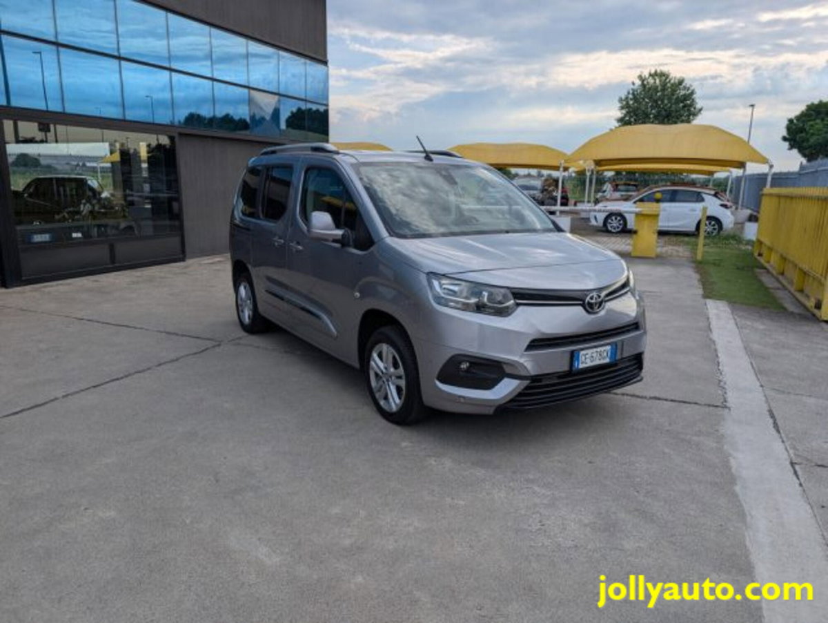Toyota Proace City Verso City Verso 1.5D 100 CV S&S Short D Lounge (3)