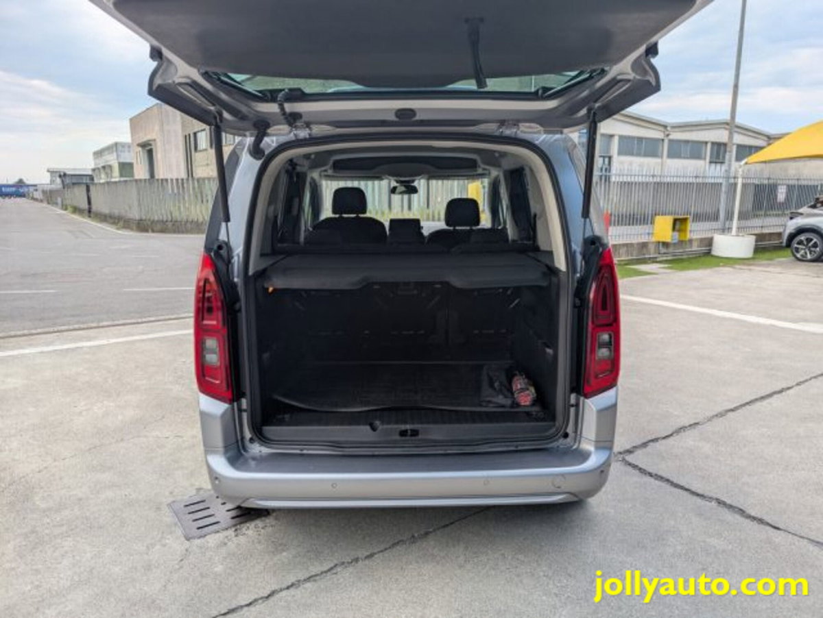 Toyota Proace City Verso City Verso 1.5D 100 CV S&S Short D Lounge (7)
