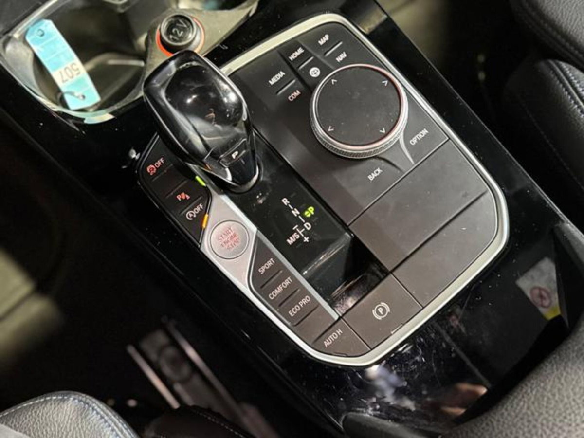 BMW Serie 1 116d 2.0 116CV cat 5 porte Attiva DPF (17)