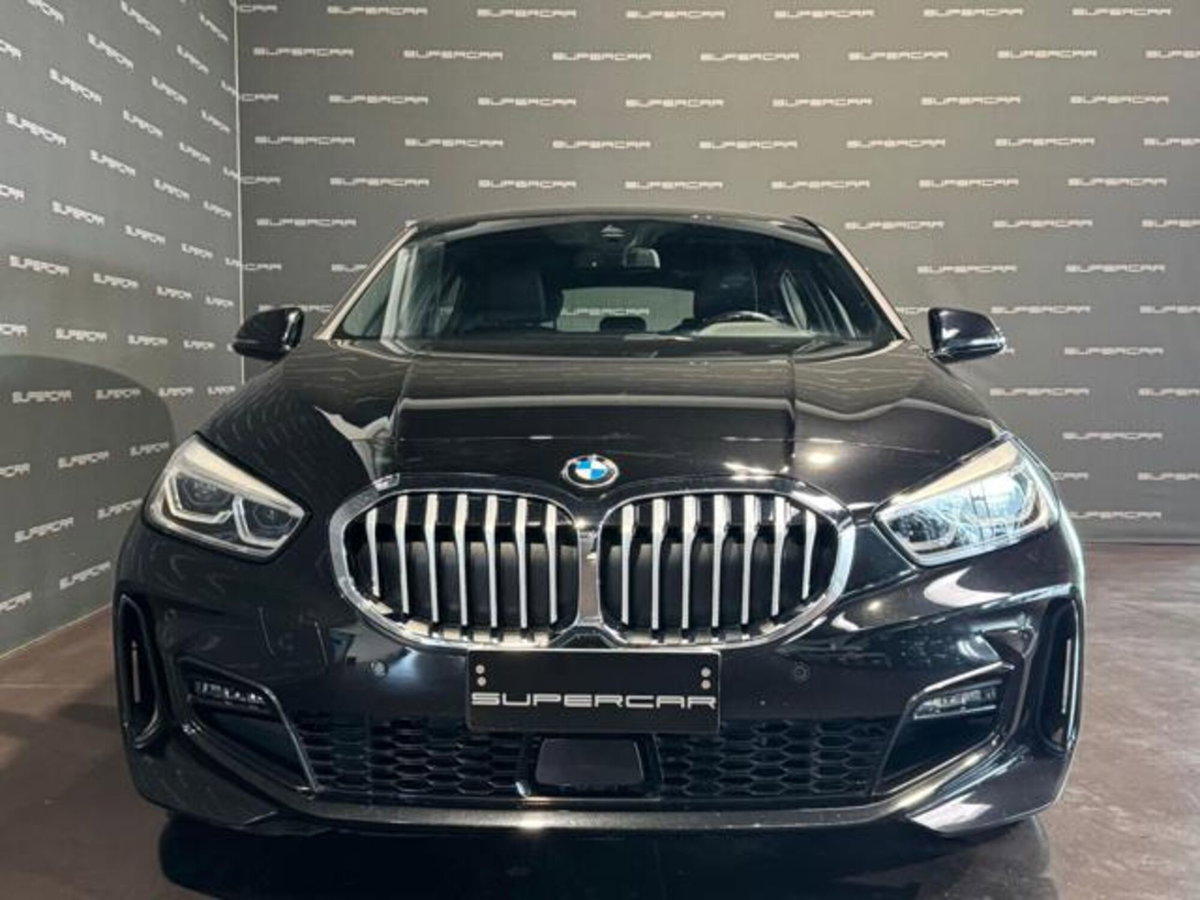 BMW Serie 1 116d 2.0 116CV cat 5 porte Attiva DPF (2)