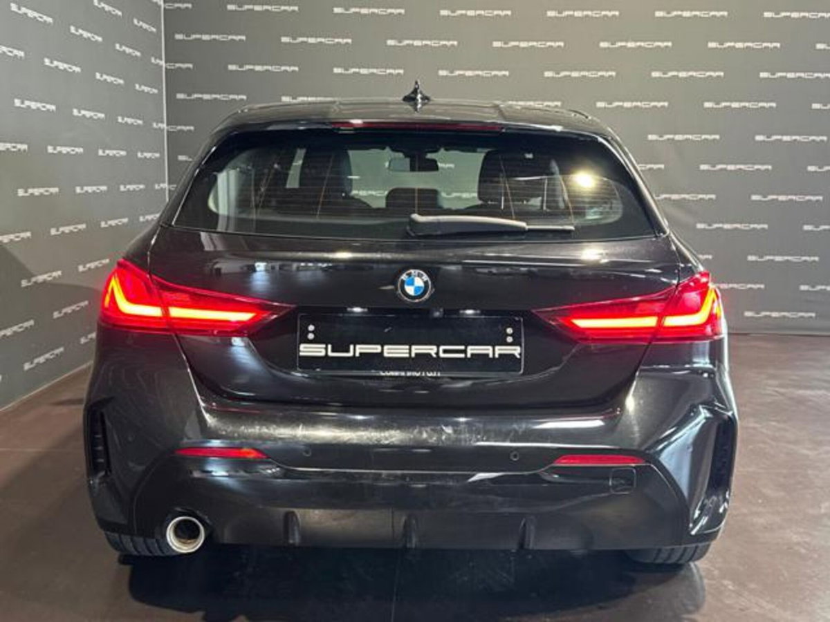 BMW Serie 1 116d 2.0 116CV cat 5 porte Attiva DPF (4)