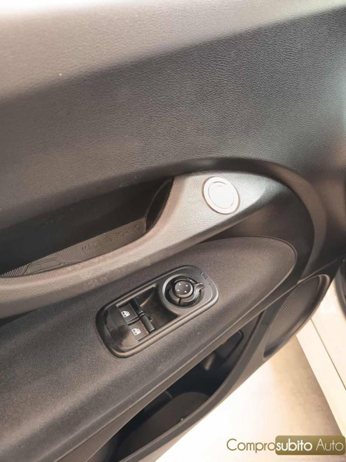Fiat 500e La Prima Berlina 42 kWh (20)