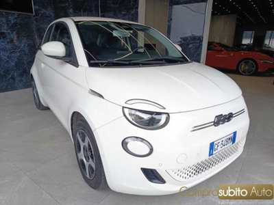 Fiat 500e La Prima Berlina 42 kWh (3)