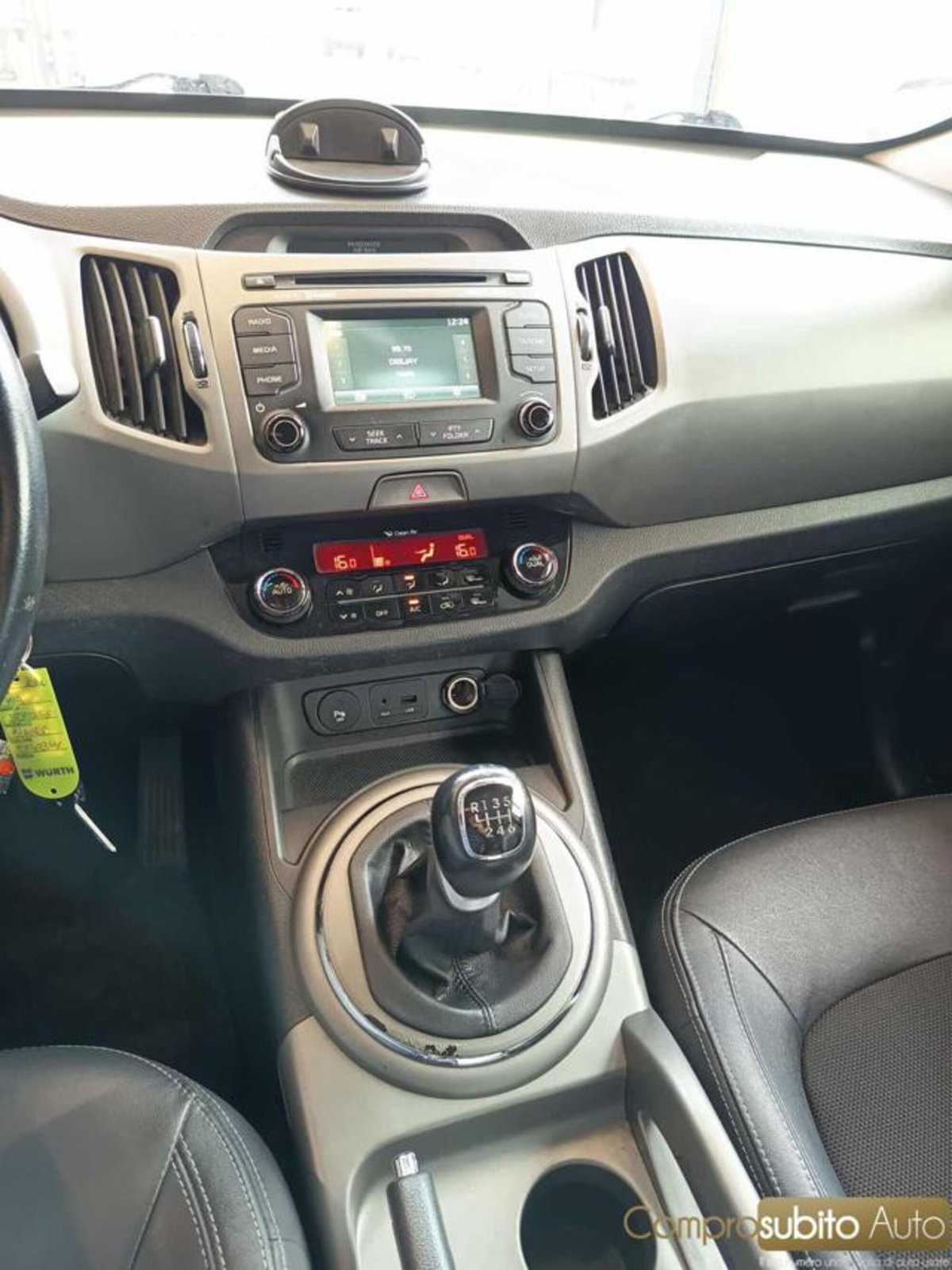 Kia Sportage 1.7 CRDI VGT 2WD high tech (15)