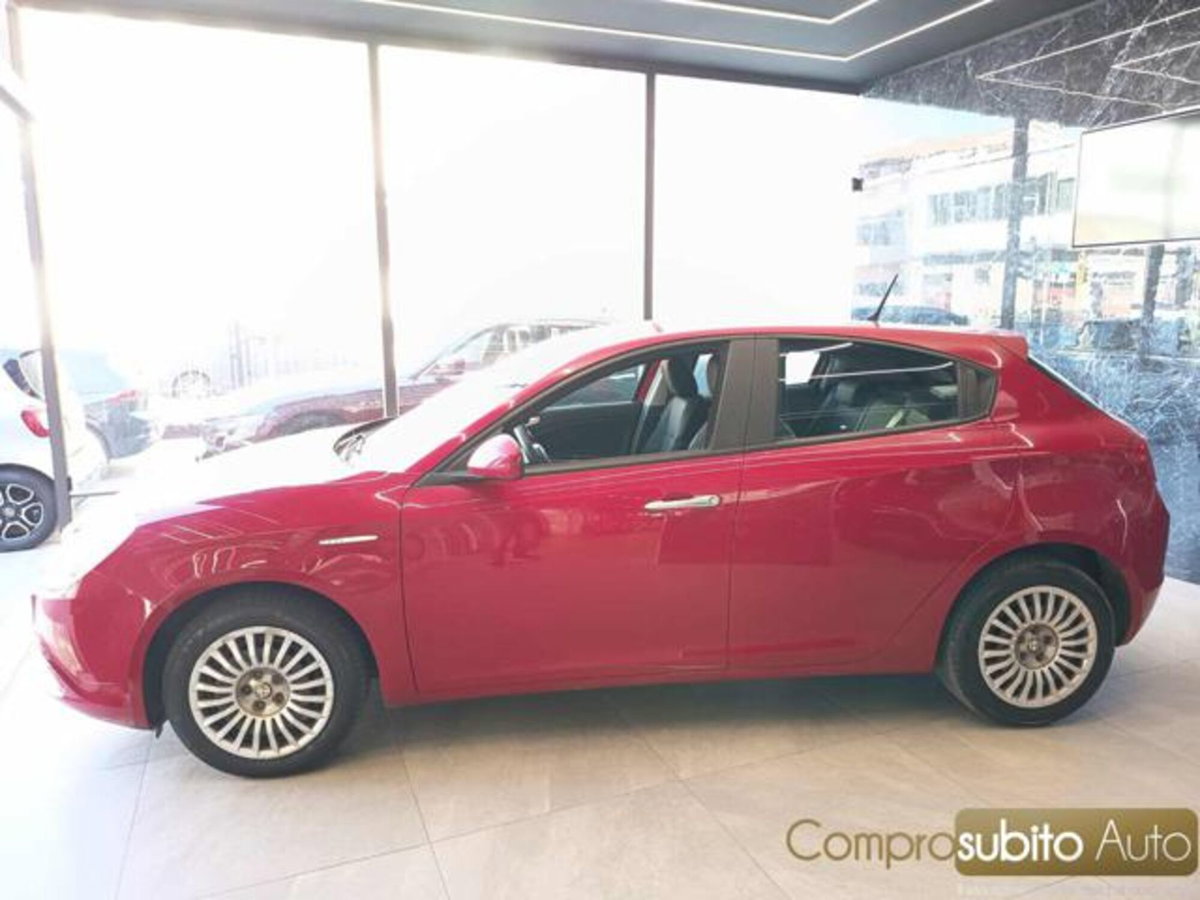 Alfa Romeo Giulietta 1.4 Turbo Progression Gpl 120cv (4)