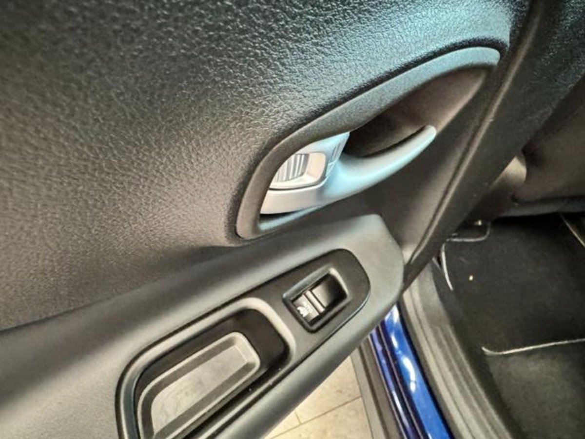 Jeep Renegade 1.0 T3 Limited (18)
