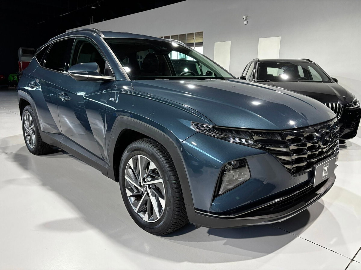 Hyundai Tucson 1.6 crdi 48V Xline 2wd dct (2)