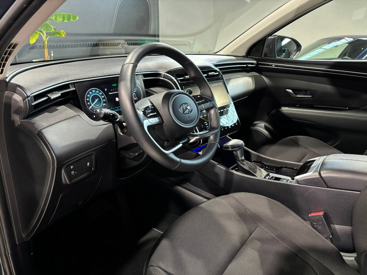 Hyundai Tucson 1.6 crdi 48V Xline 2wd dct (6)