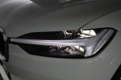 Volvo XC60 B4 Geartronic Momentum Pro (9)