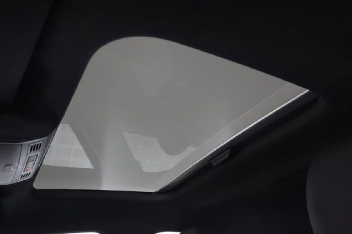 Volkswagen Taigo 1.0 tsi R-Line 115cv (13)