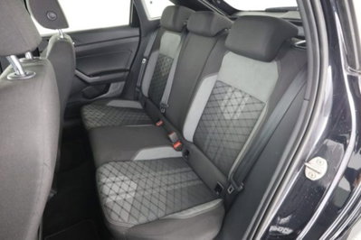 Volkswagen Taigo 1.0 tsi R-Line 115cv (3)