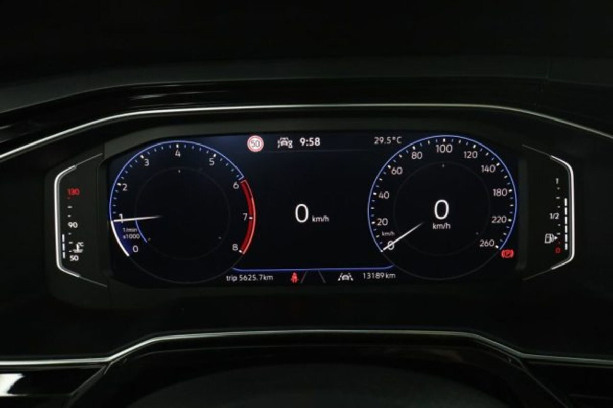 Volkswagen Taigo 1.0 tsi R-Line 115cv (7)