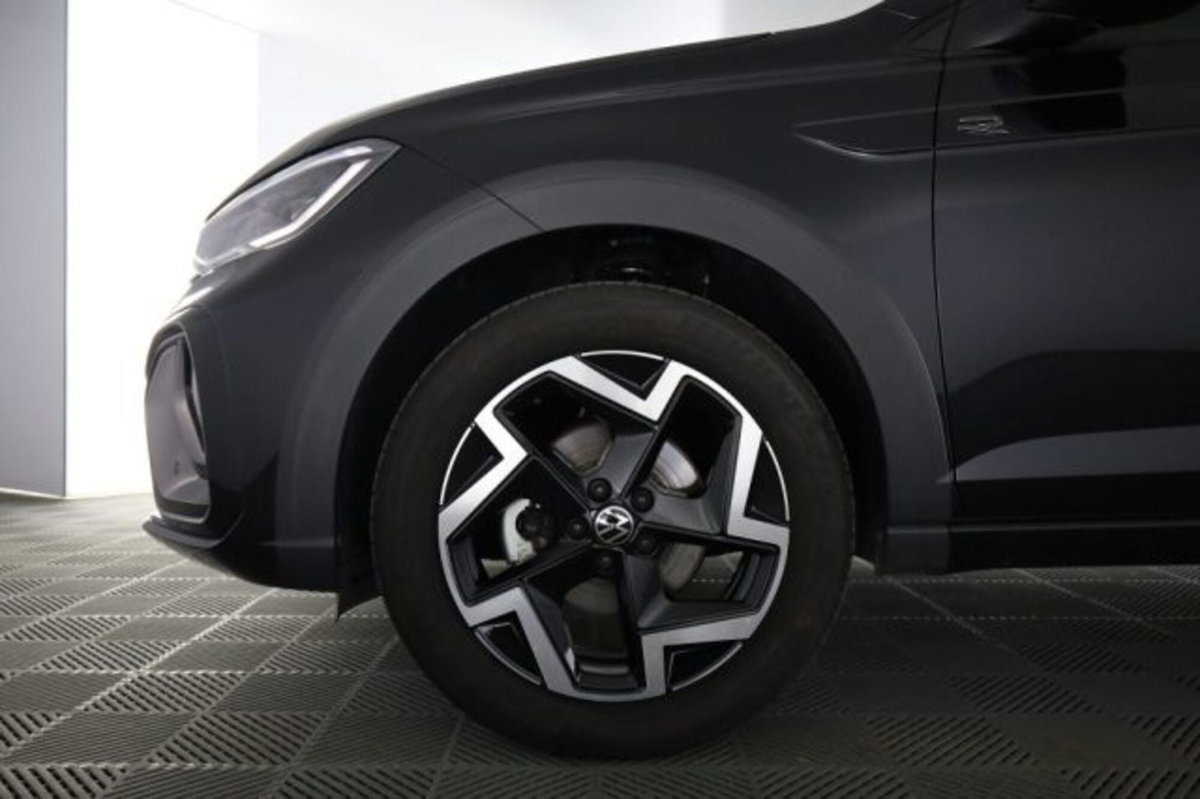 Volkswagen Taigo 1.0 tsi R-Line 115cv (8)