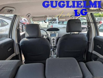 Toyota Yaris 1.3 5 porte Sol (13)