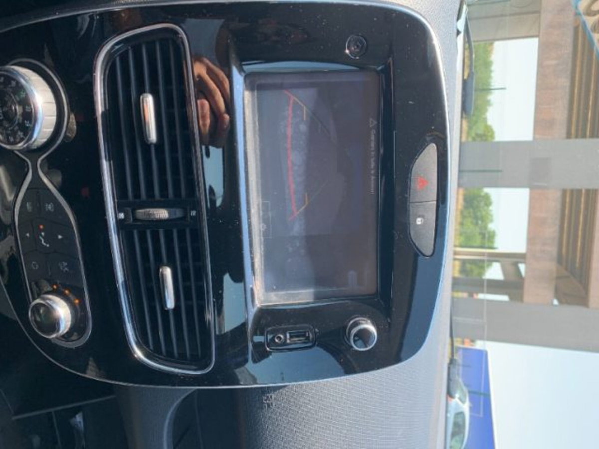Renault Clio dCi 8V 110CV Start&Stop 5 porte Energy Intens (19)