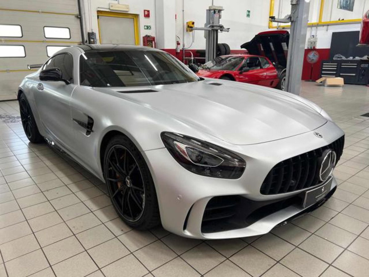 Mercedes-Benz AMG GT R GT R (2)