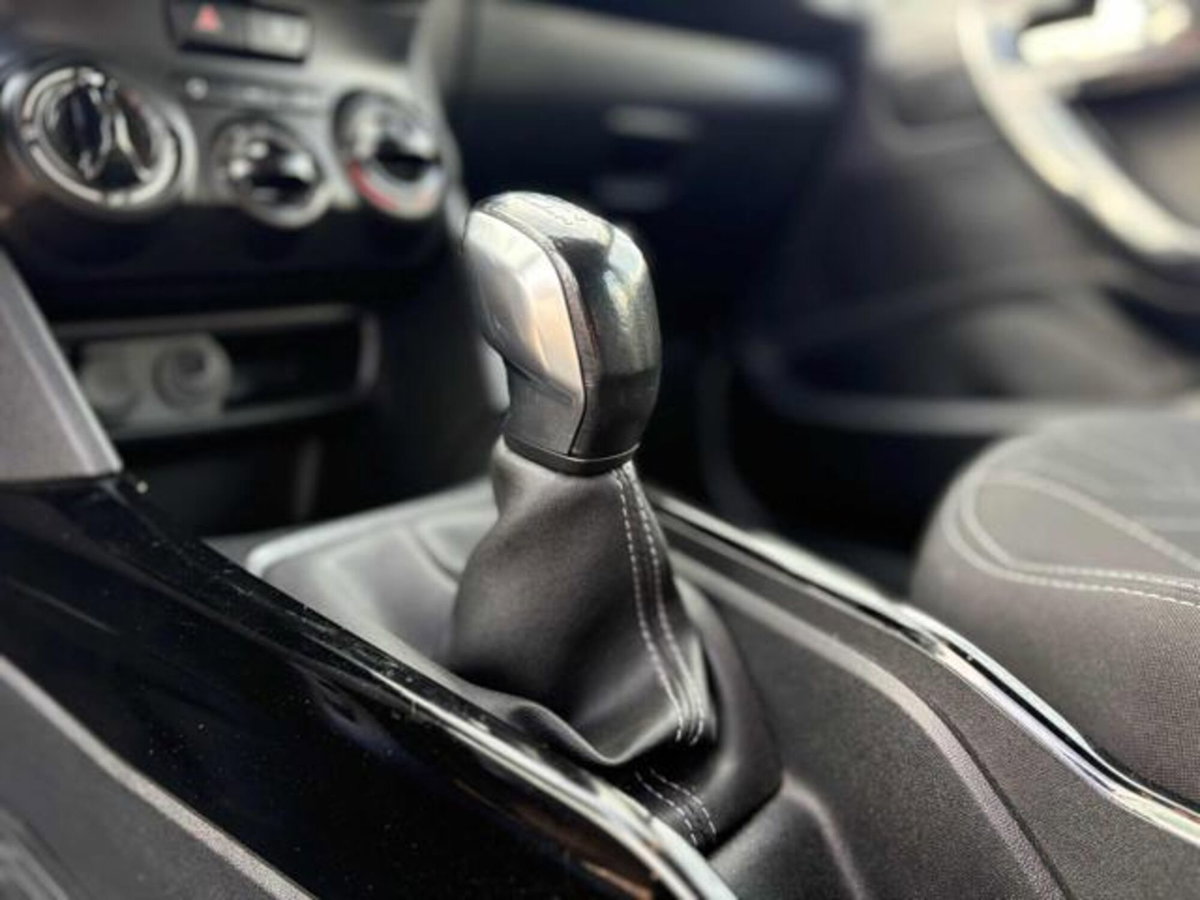 Peugeot 2008 BlueHDi 100 S&S Active (10)