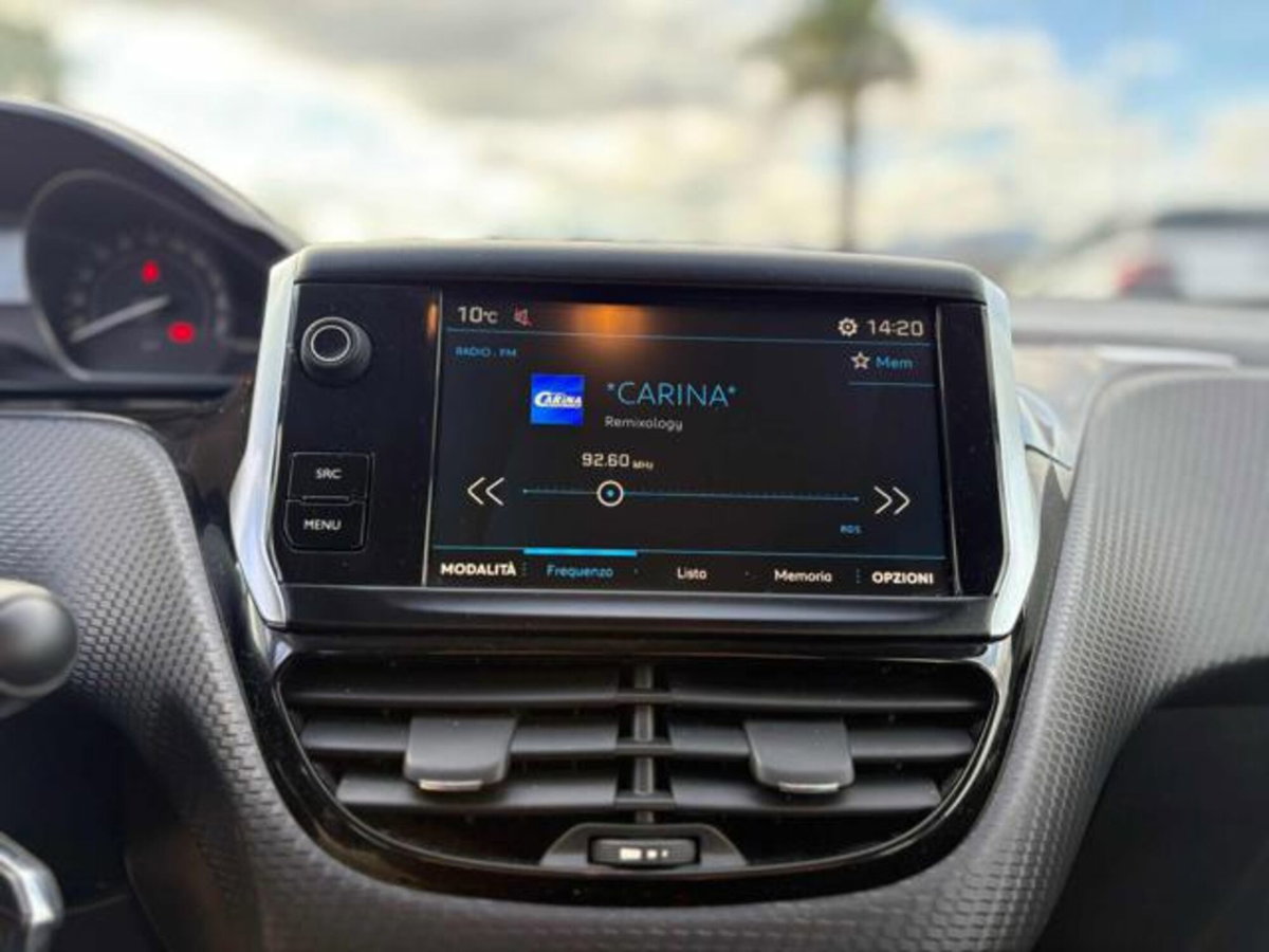 Peugeot 2008 BlueHDi 100 S&S Active (13)