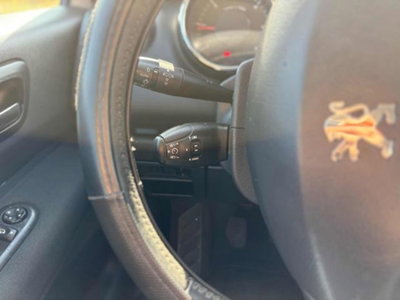 Peugeot 5008 1.6 HDi 112CV Family (12)