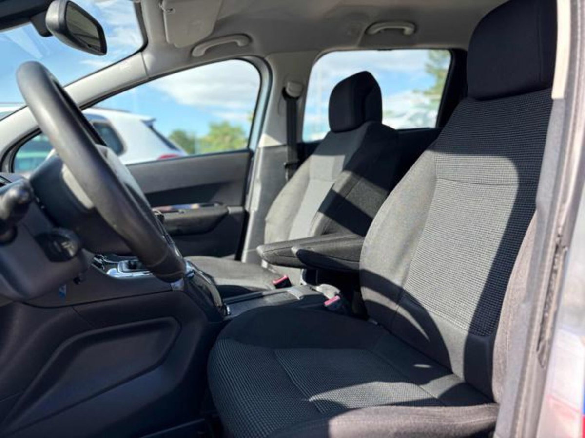 Peugeot 5008 1.6 HDi 112CV Family (7)