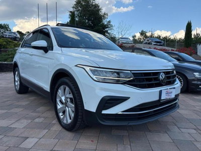 Volkswagen Tiguan 2.0 tdi Elegance 150cv dsg (2)