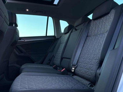 Volkswagen Tiguan 2.0 tdi Elegance 150cv dsg (20)