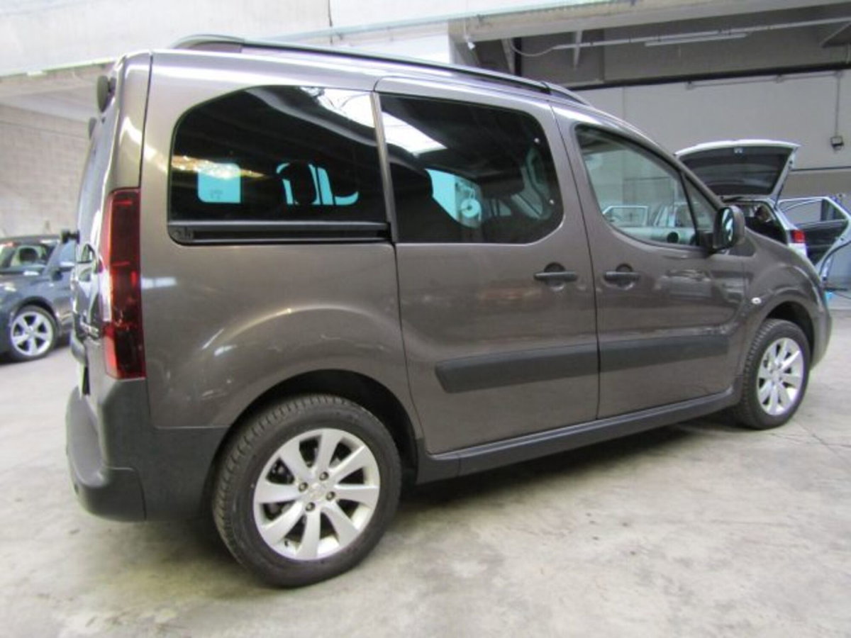 Peugeot Partner BlueHDi 120 S&S Outdoor (5)