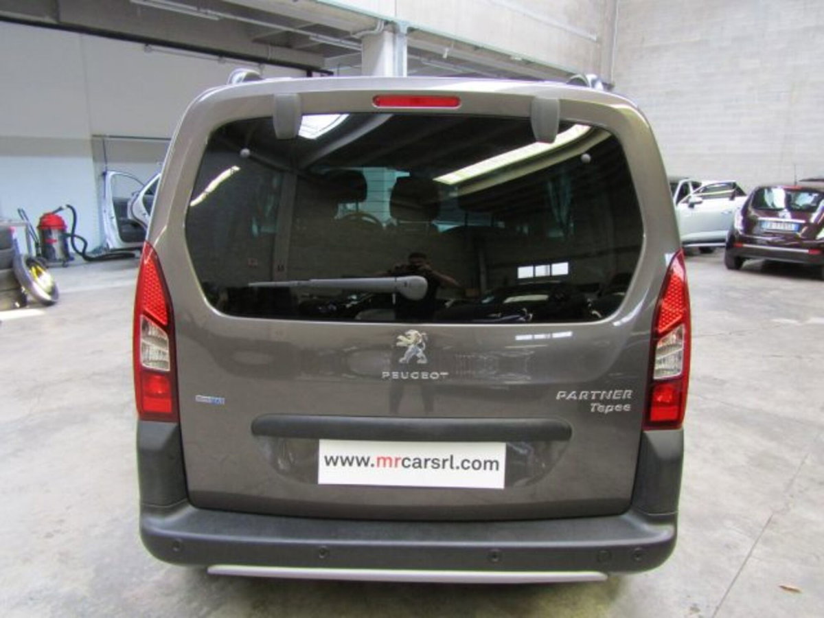 Peugeot Partner BlueHDi 120 S&S Outdoor (6)