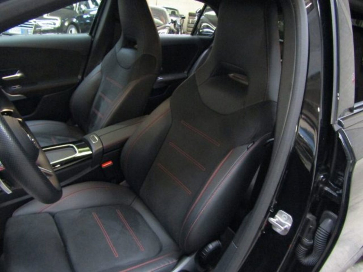 Mercedes-Benz Classe A 250 AMG Line Premium Plus 4matic auto (10)