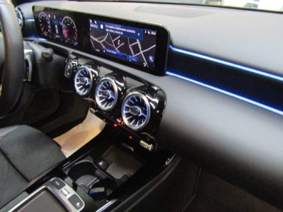Mercedes-Benz Classe A 250 AMG Line Premium Plus 4matic auto (17)