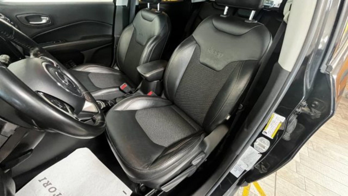 Jeep Compass 2.0 Multijet II aut. 4WD Longitude (8)
