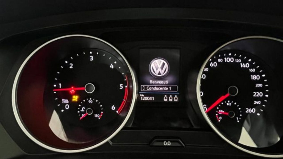 Volkswagen Tiguan 2.0 TDI 150 CV SCR DSG 4MOTION Life (9)