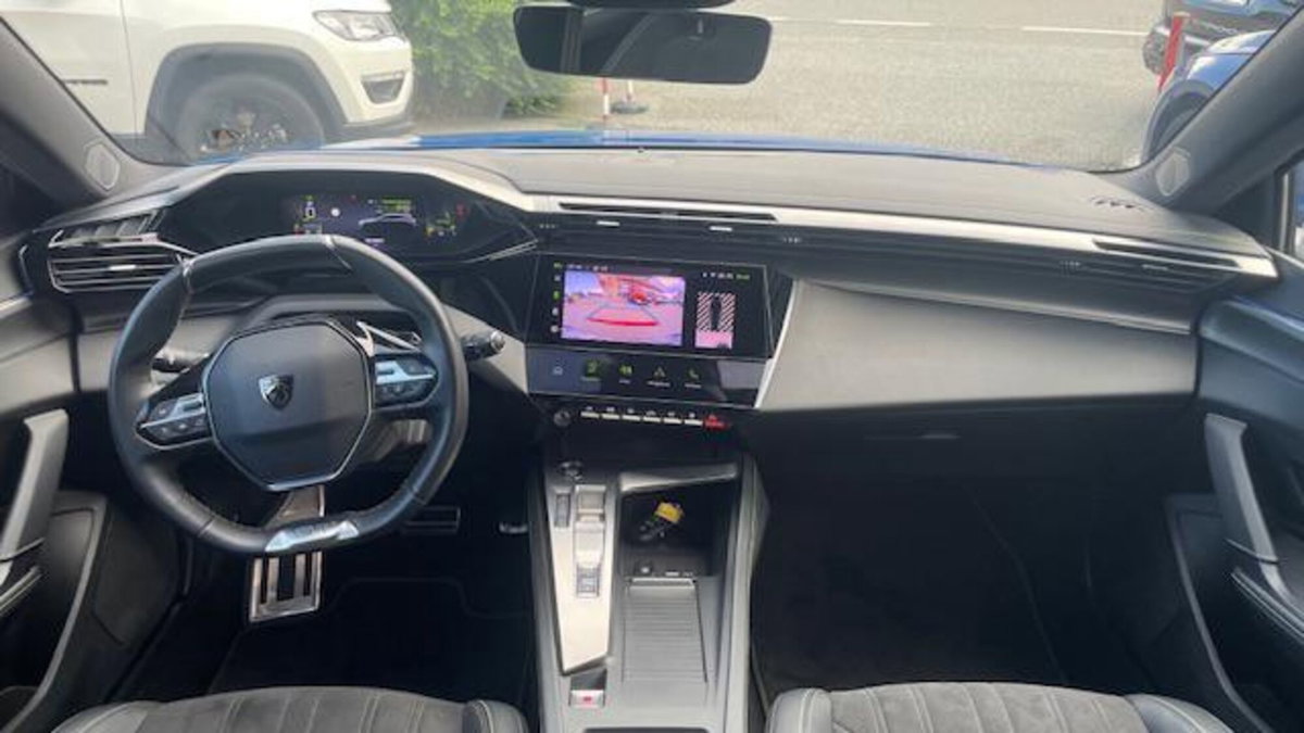 Peugeot 308 1.5 bluehdi GT s&s 130cv eat8 (11)