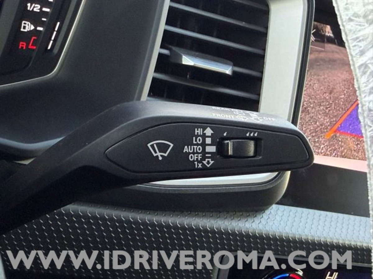 Audi A1 Sportback 30 1.0 tfsi Identity Black 116cv s-tronic (15)