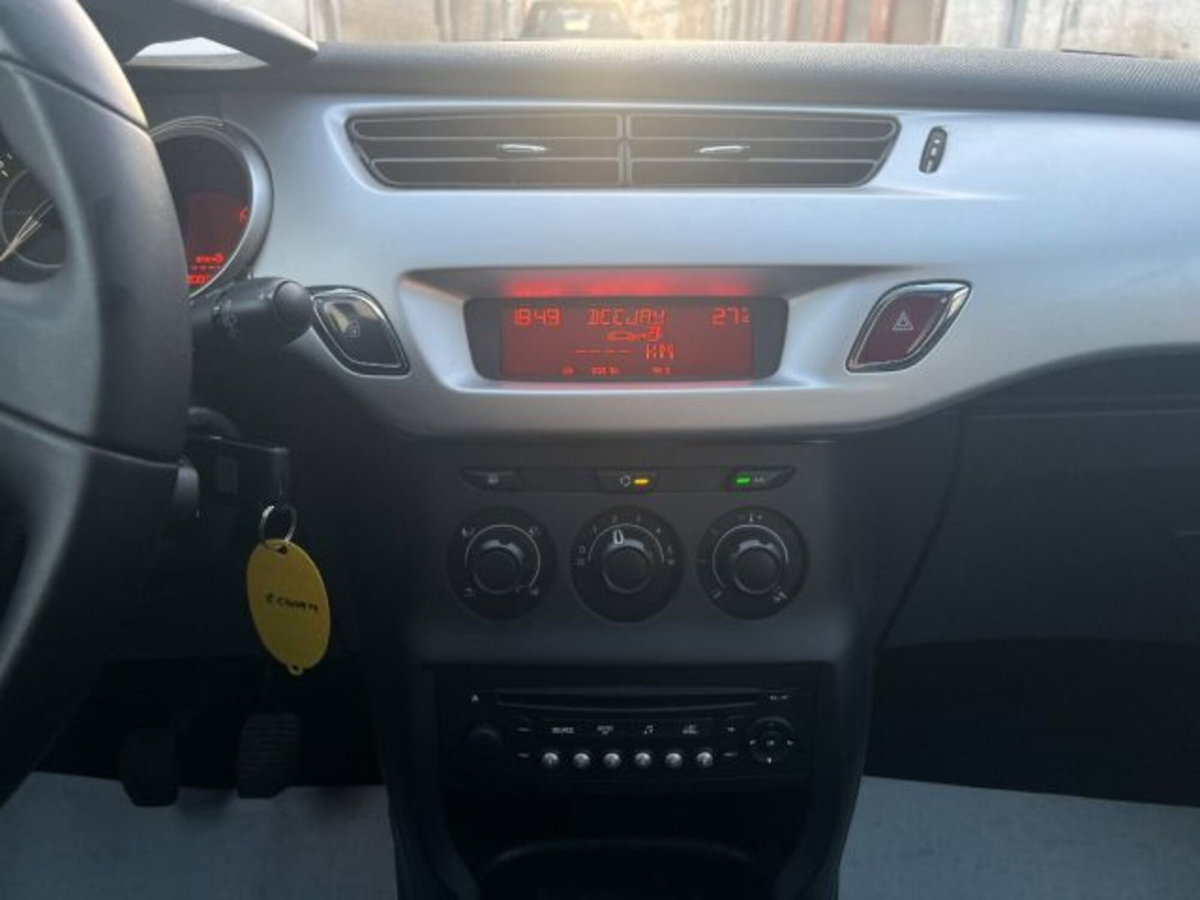 Citroen C3 1.4 HDi 70 Exclusive (16)
